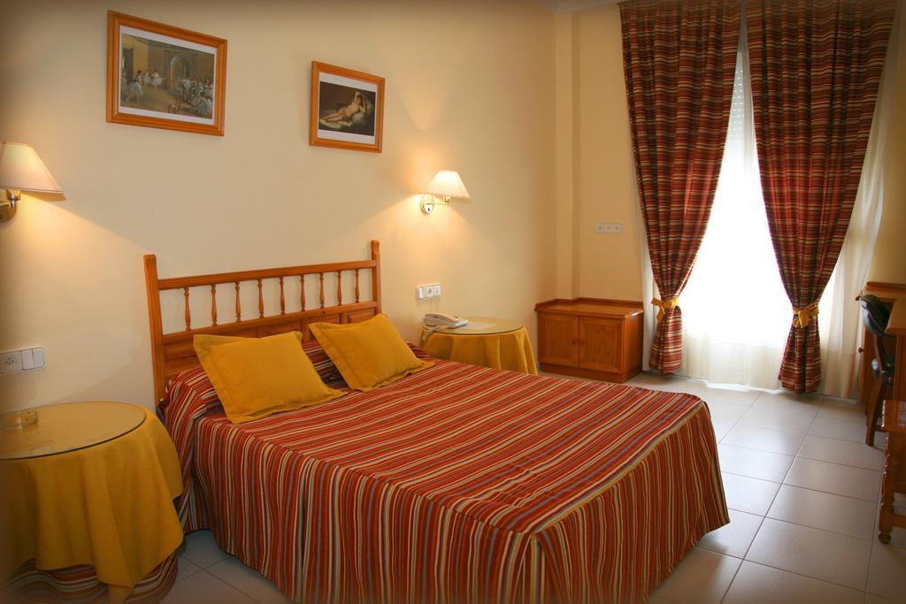 Hotel Villa Ducal 오수나 객실 사진
